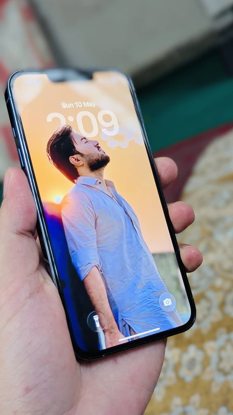 Apple iPhone 13 Pro 0