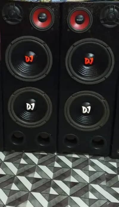 03074092182