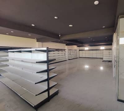 12000sqft STRAIGHT HALL,3 LIFTS, 200 VEHICLE PARKING, LARGE TRANSFORMER, ON MAIN BOULEVARD FOR RENT