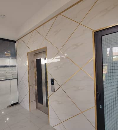 12000sqft STRAIGHT HALL,3 LIFTS, 200 VEHICLE PARKING, LARGE TRANSFORMER, ON MAIN BOULEVARD FOR RENT