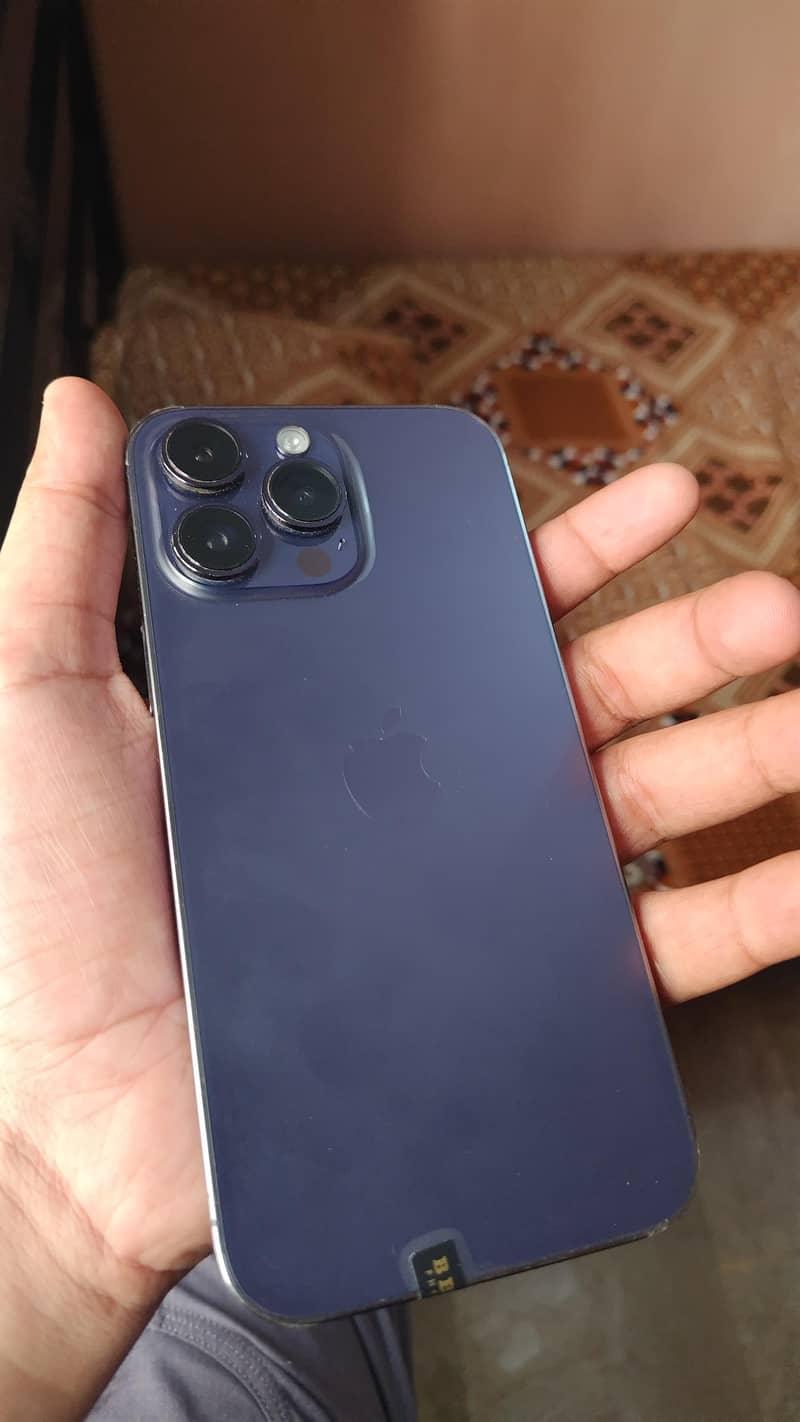 iPhone 14 pro max 3