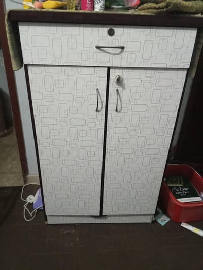 Home used 4/4 size almari