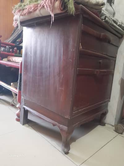 bed side tables