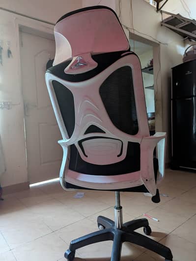 gaming chair for sell perfect condition