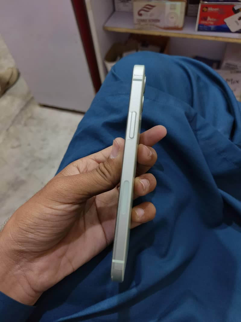IPhone 12 1