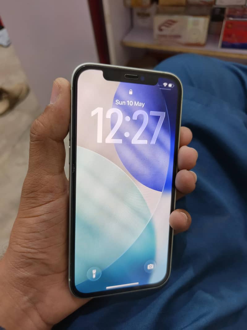 IPhone 12 2