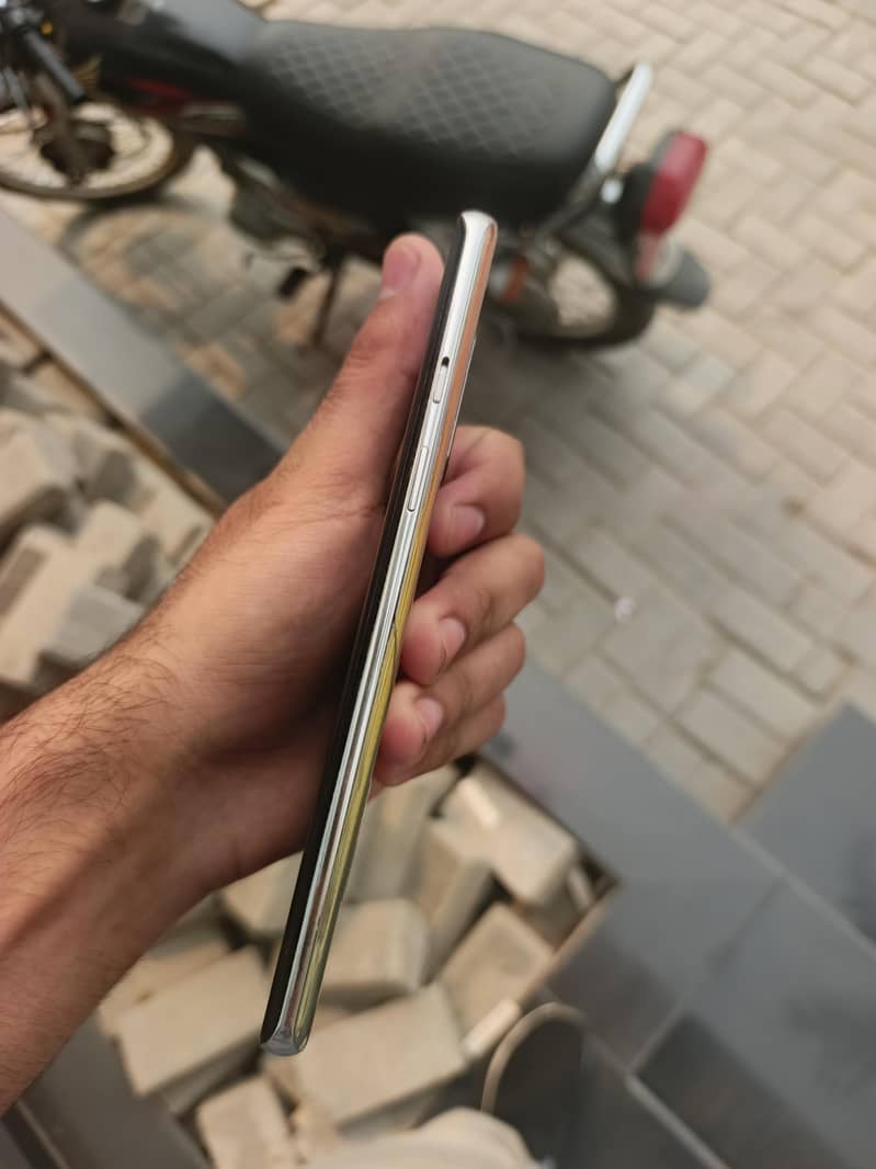 One plus 8 4