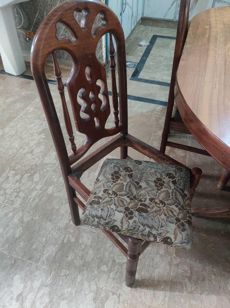 Dining table 6 chairs 3