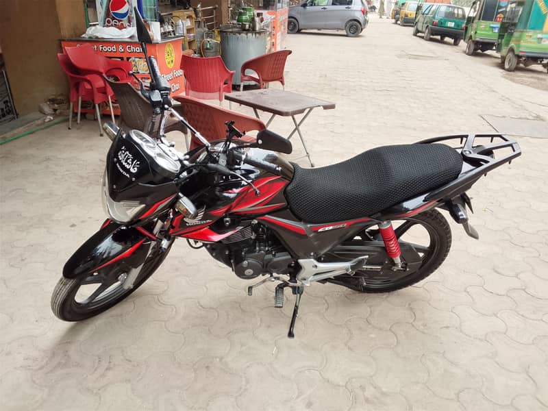 Honda CB150F 2