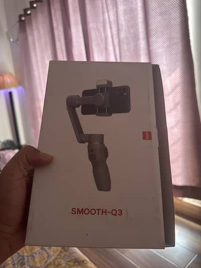 Zhiyun smooth q3 phone gimble in brand new condition