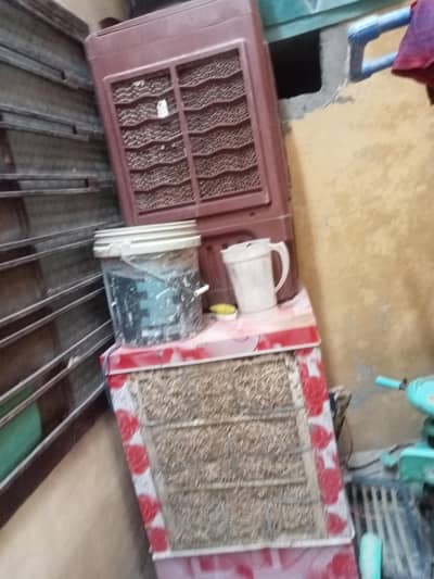 2 coolers . . 1 Lahore cooler 1 Aci Dsi cooler. . . working conditions