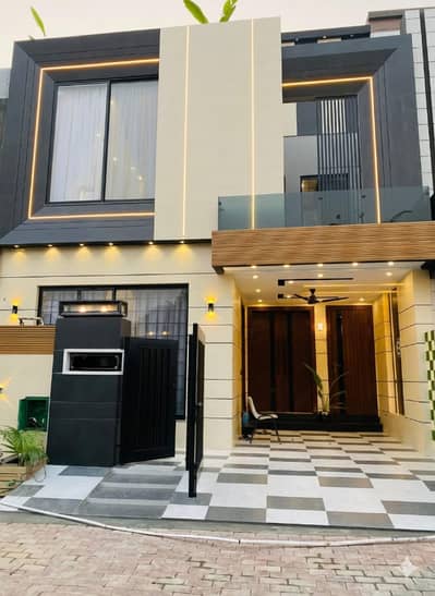 Brand New 5 Marla Designer House for Sale | Luxury Finishing