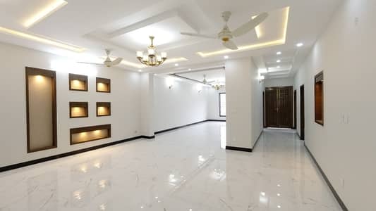 Corner House For Sale In G15 Size 14 Marla Double Storey Very Reasonable Price Near To Markaz Masjid Park Best Location More Ten Options Old & New House Available