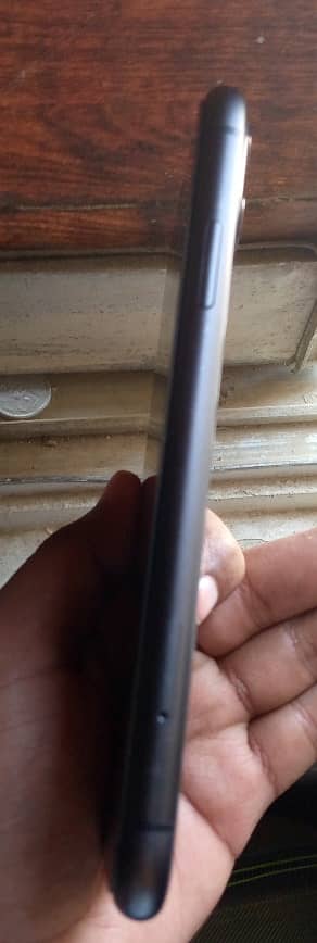 Apple iPhone 11 2