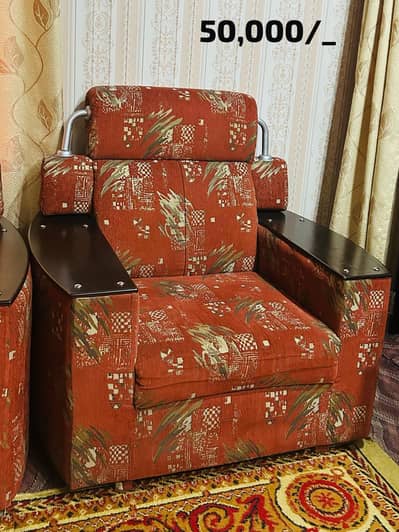 neat and clean sofa set