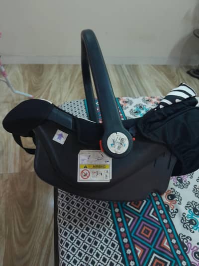 BABY CAR SEAT