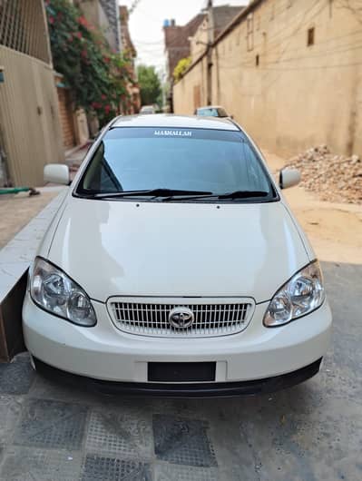 Toyota Corolla SE Saloon