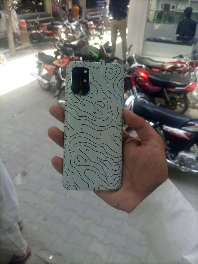 One plus 8t back break 0