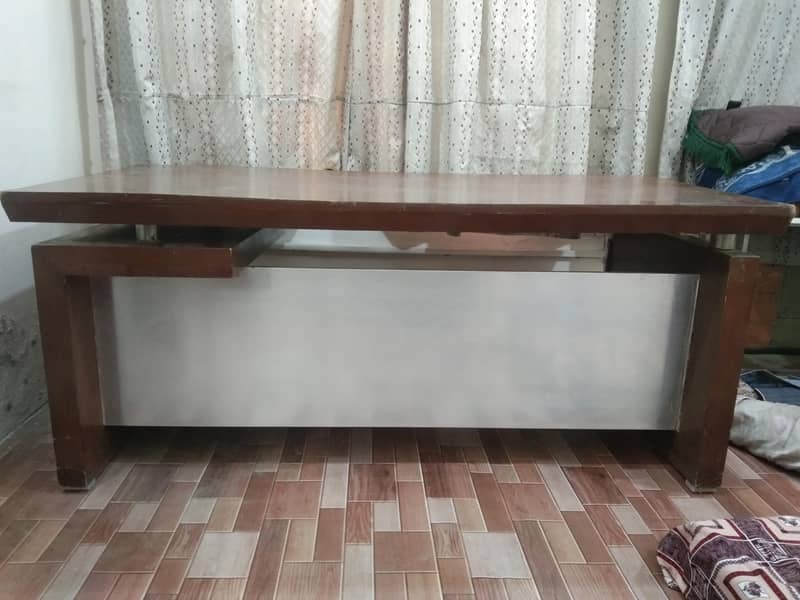 Office Table 0