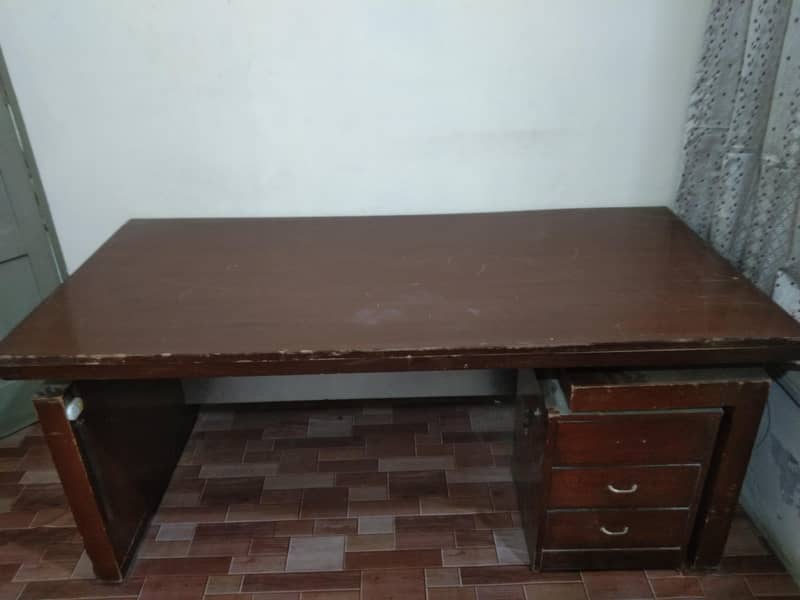 Office Table 4