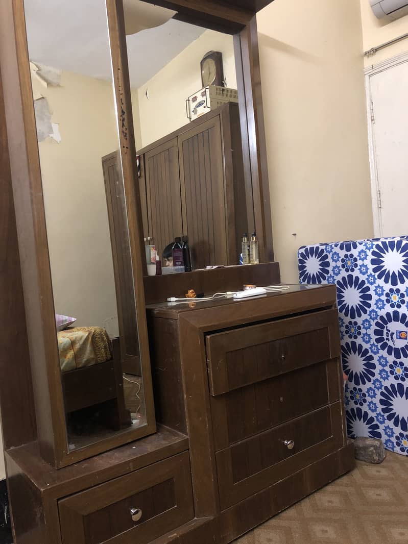 Dressing table 1