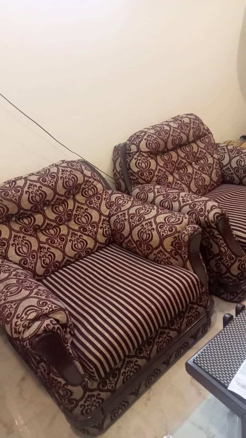 7 seaters sofa 0