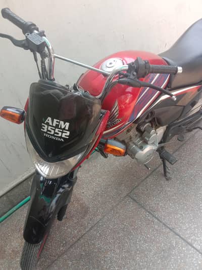 Honda CB125F