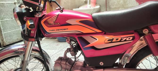 CD 70 Bike for sale.   contact no. 0305 4722868