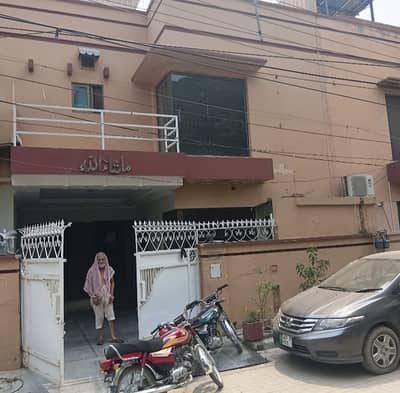 5 msrla double story house for rent in gated scoiety