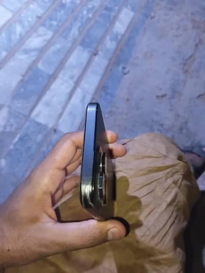 Iphone 16 pro max 256 jv