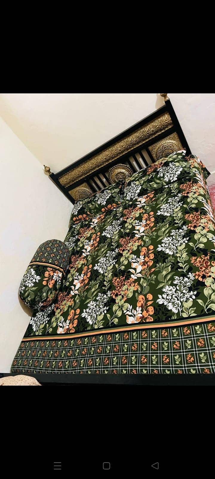 iron bed 0