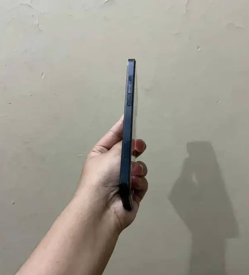 Iphone 13 JV 4