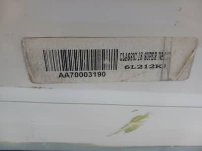 orient AC good condition cream white color