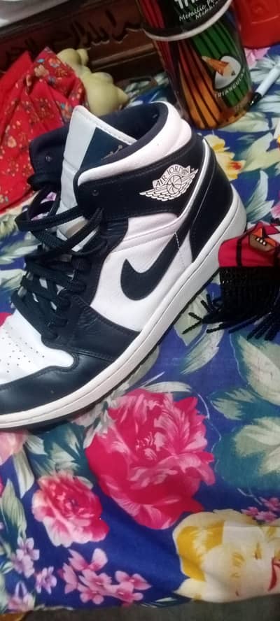 Jordan 1 blue and white