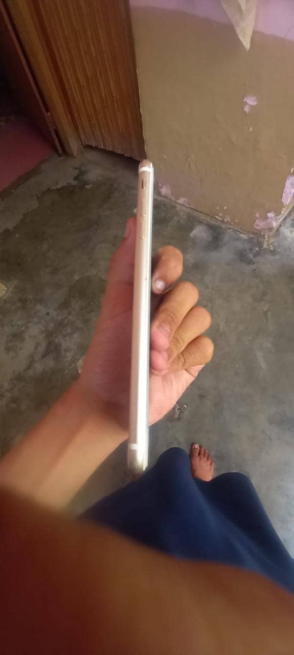 Apple iPhone 7 Plus 2