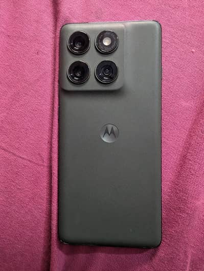 Moto Edge 2025