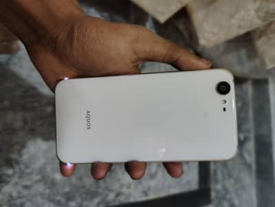 Aquos sh 04
