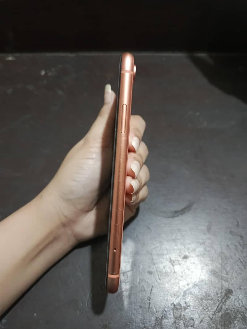 IPHONE XR 2