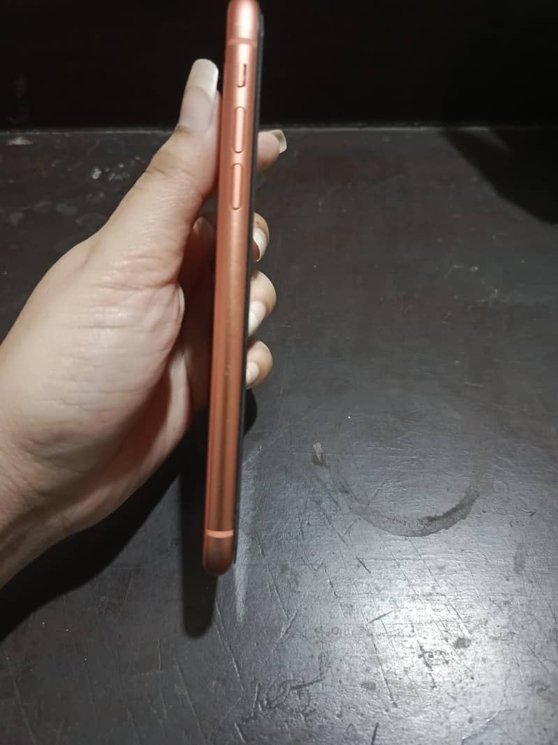IPHONE XR 5
