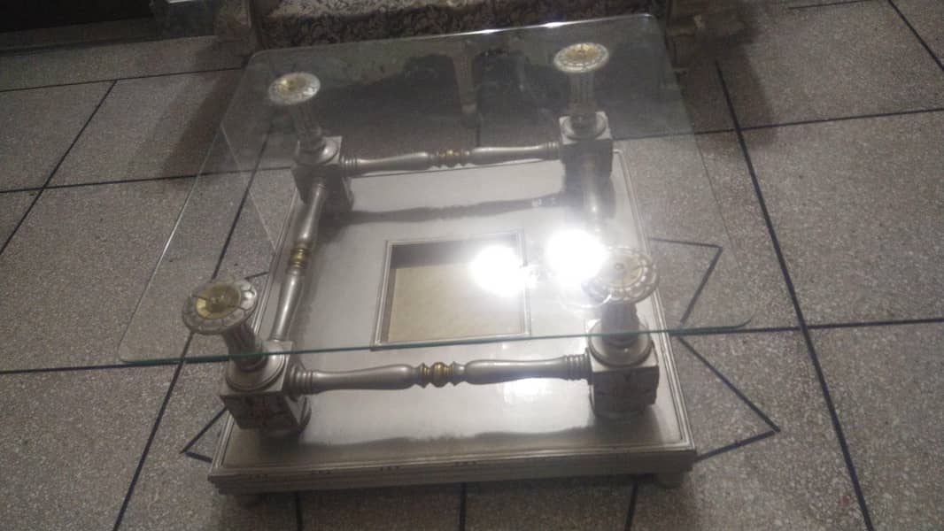 center tables 0
