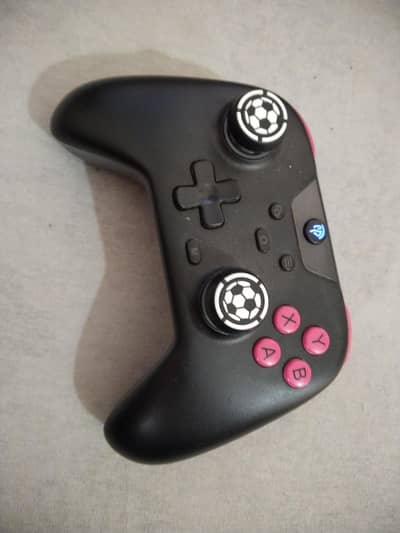Pc gaming controller also compatible with Xbox