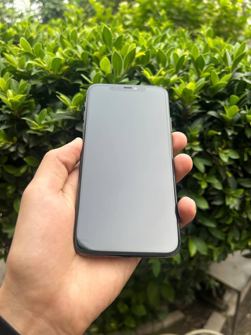 IPhone 11 Pro Max 1
