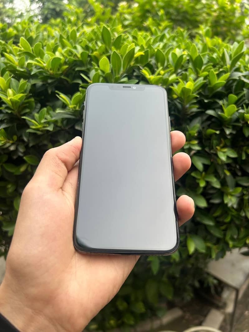 IPhone 11 Pro Max 5