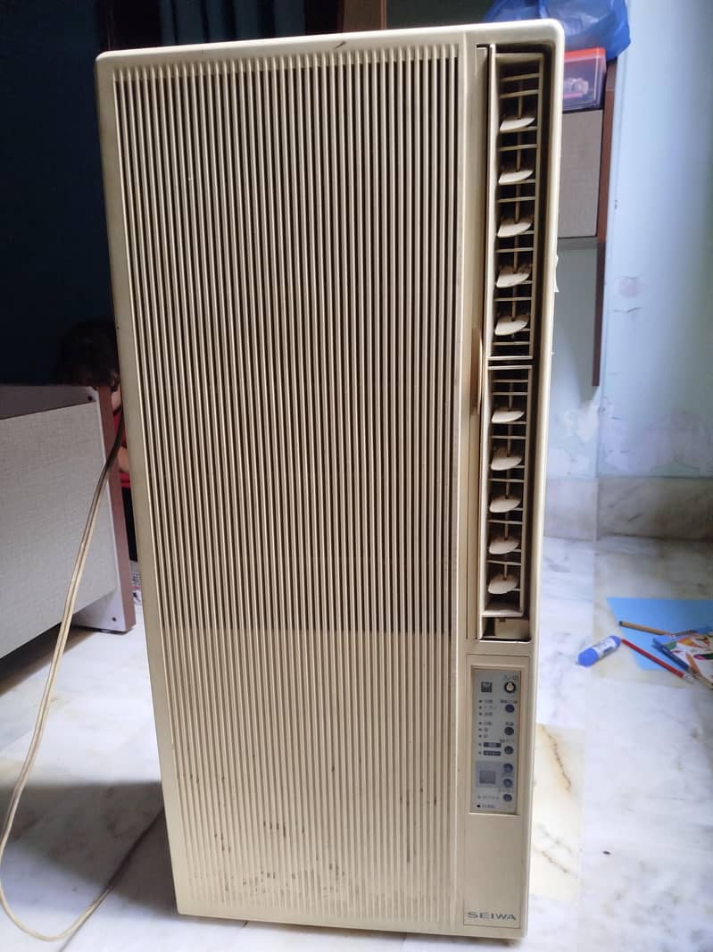 seiwa window AC 2