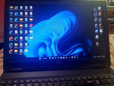 Dell Latitude 5590 Core i7 8th Gen 16GB RAM 512 GB SSD FHD Laptop