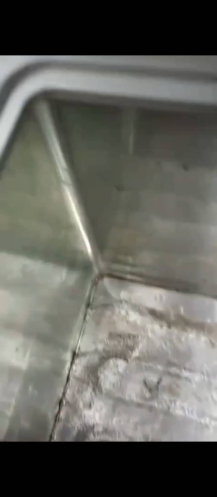 D freezer 0
