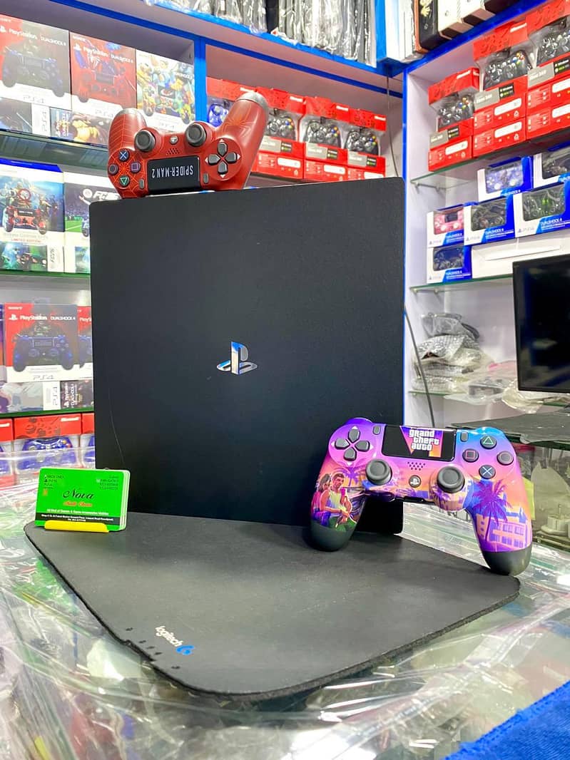 PS4 PRO 1TB 4