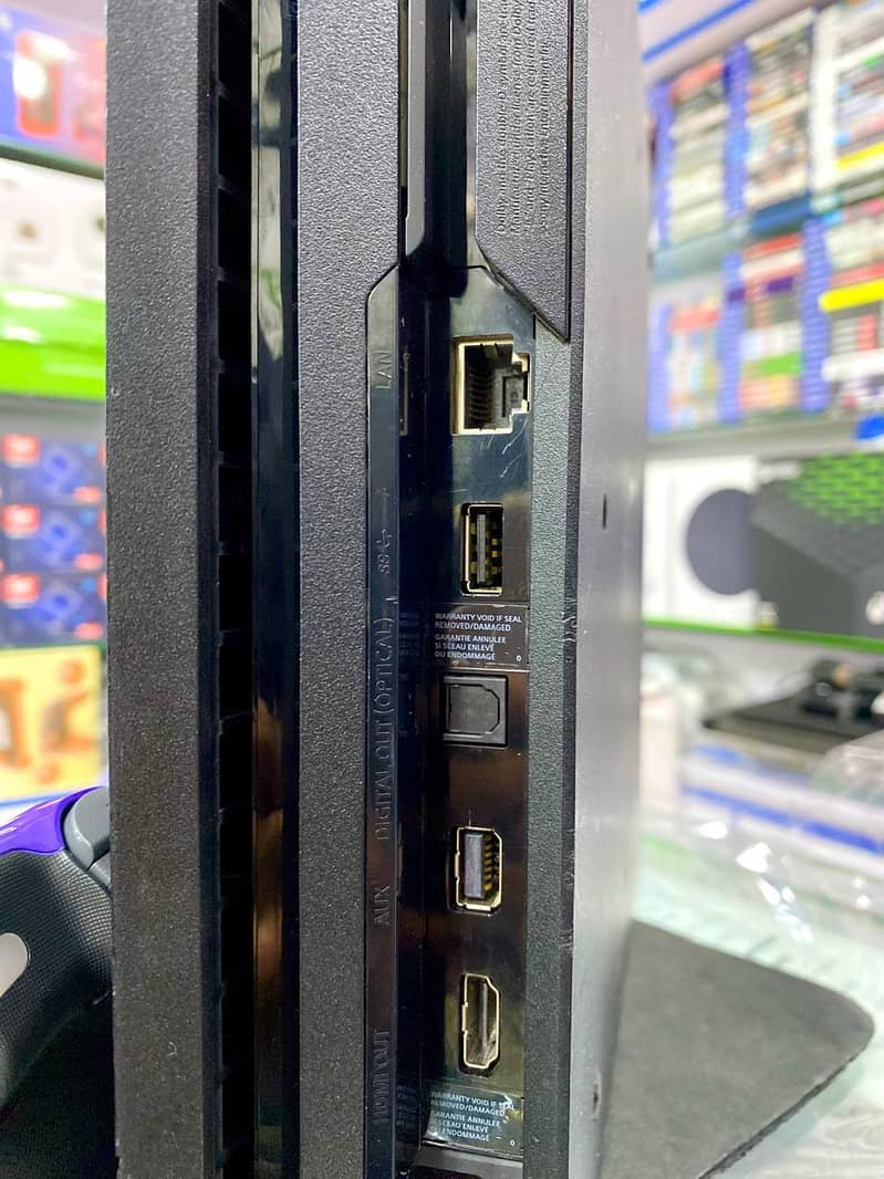 PS4 PRO 1TB 6