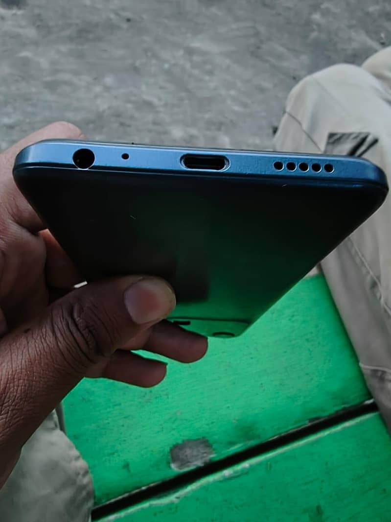 Techno Spark 8c 3