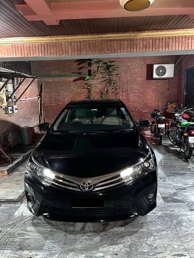 Toyota Corolla Altis Grande CVT-i 1.8 2017